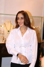 Farah Ali Khan At Exhibition Cum Fundraiser In Aid Of Cancer Patients on 29th March 2017